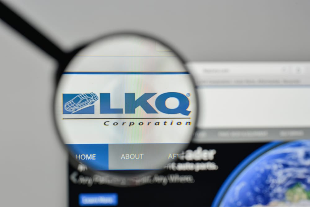 LKQ Corporation ziet winst flink dalen